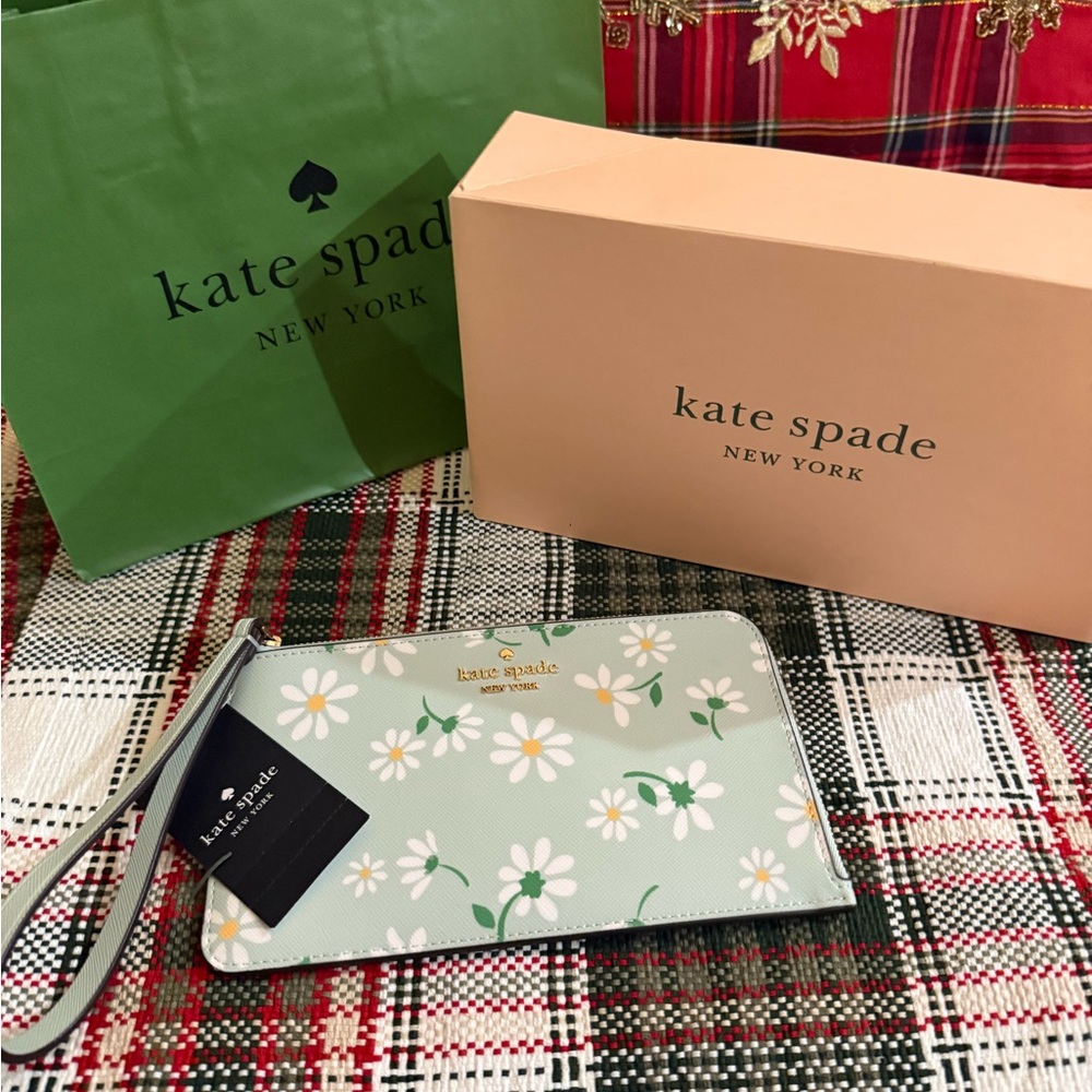 Kate Spade wristlet